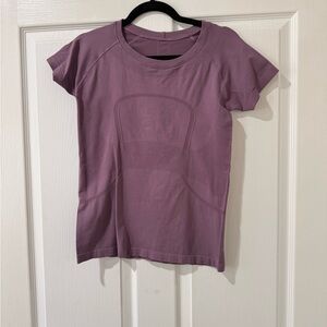 lululemon athletica Mauve Short Sleeve Tee